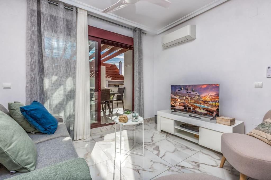In La Maestranza Apartment *
